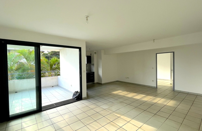 Location Appartement 93.89m&sup2; 4 pi&egrave;ces Saint-Pierre