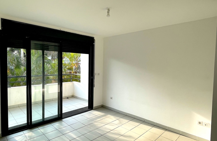 Location Appartement 93.89m&sup2; 4 pi&egrave;ces Saint-Pierre