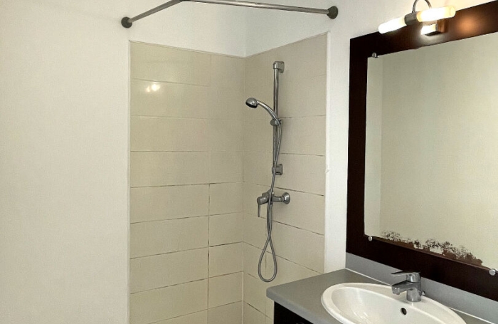 Location Appartement 93.89m&sup2; 4 pi&egrave;ces Saint-Pierre