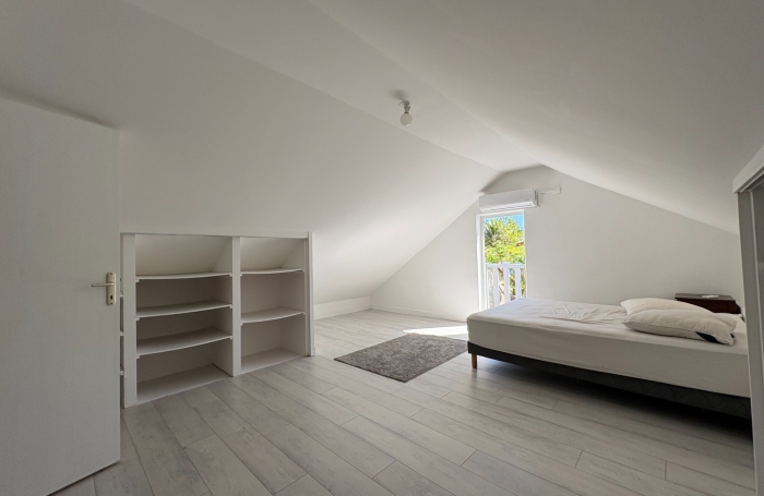 Location Maison 85m&sup2; 4 pièces Saint Gilles les Bains