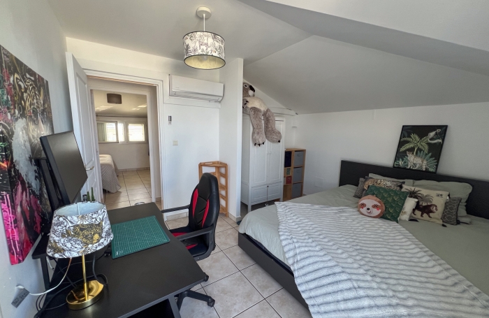 Villa avec piscine 4 pi&egrave;ces &agrave; louer &agrave; Saint-Leu avec LNA