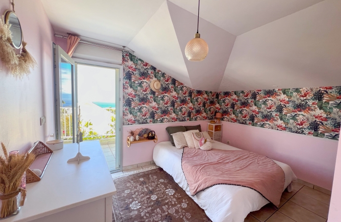 Villa avec piscine 4 pi&egrave;ces &agrave; louer &agrave; Saint-Leu avec LNA