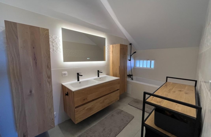 Vente Maison 110m&sup2; 4 pièces Saint Gilles Les Hauts