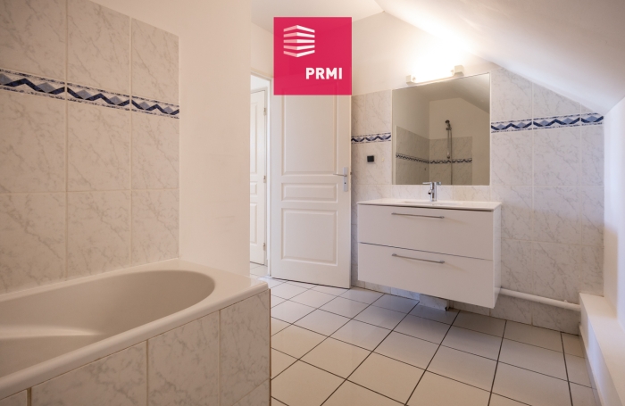 Vente Appartement 38m&sup2; 2 pi&egrave;ces Saint Gilles les Bains
