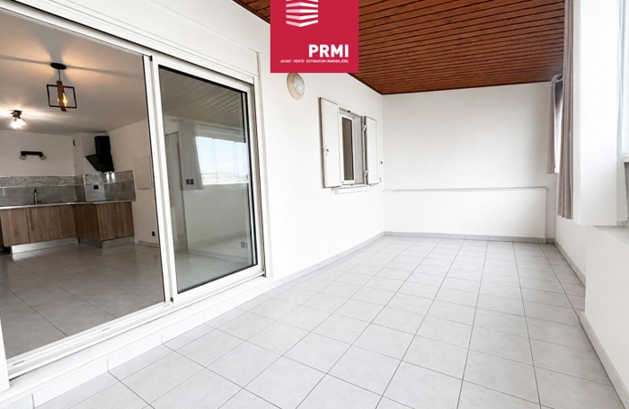 Vente Appartement 50m&sup2; 2 pi&egrave;ces Sainte Suzanne