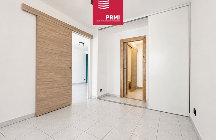 Vente Appartement 50m&sup2; 2 pi&egrave;ces Sainte Suzanne