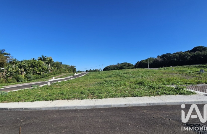 Vente Terrain 214m&sup2; Rivi&egrave;re Saint Louis