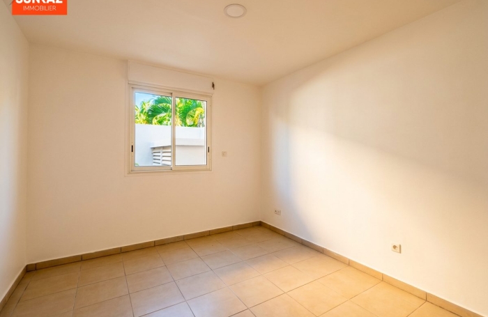 Vente Appartement 57.50m&sup2; 2 pièces Saint-Pierre