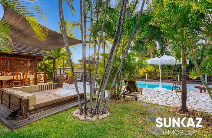 Vente Maison 248.00m&sup2; 8 pièces Etang-Sale