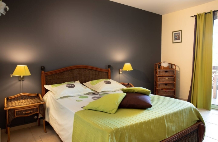 Vente Maison 248.00m&sup2; 8 pièces Etang-Sale