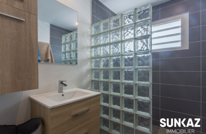 Location Maison 65.00m&sup2; 4 pièces Petite &icirc;le