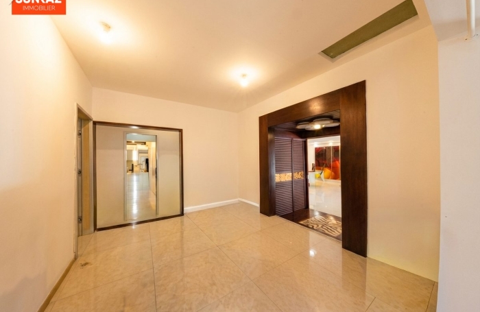 Location Maison 230.00m&sup2; 8 pièces Saint-Pierre