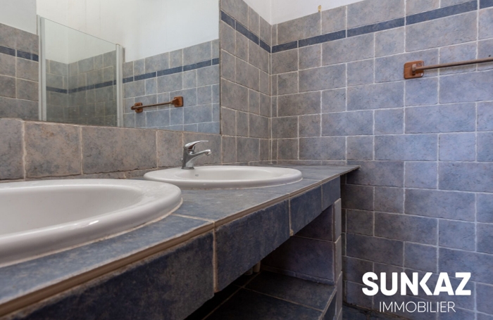 Location Maison 140.00m&sup2; 5 pièces Saint-Pierre