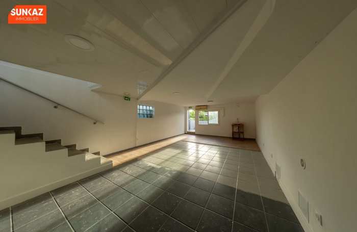 Location Local commercial 40.00m&sup2; Saint-Pierre