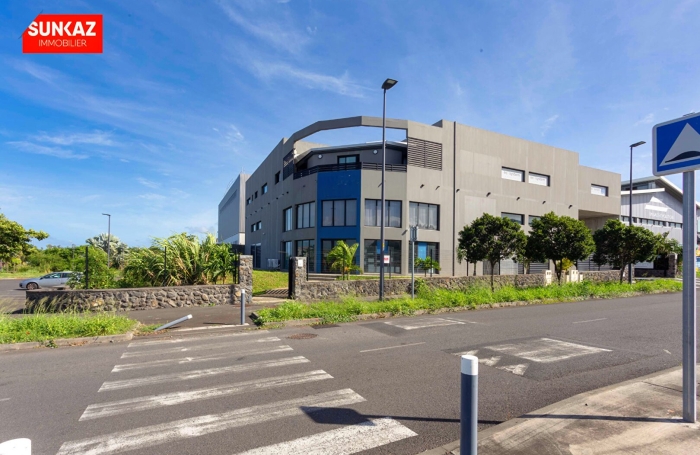 Location Local commercial 100.00m&sup2; Saint-Pierre