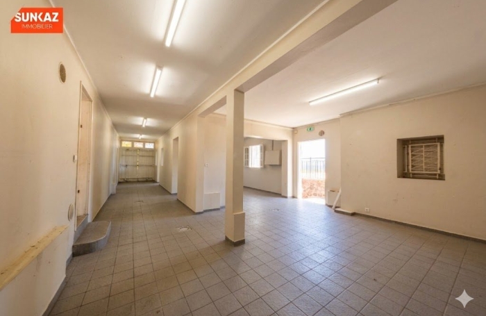 Location Local commercial 75.00m&sup2; Piton Saint Leu