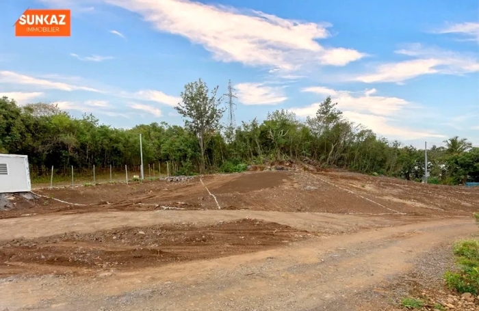 Vente Terrain 225.38m&sup2; Rivi&egrave;re Saint Louis