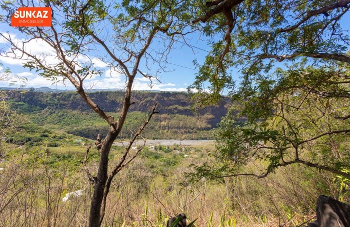 Vente Terrain 243.00m&sup2; Rivi&egrave;re Saint Louis