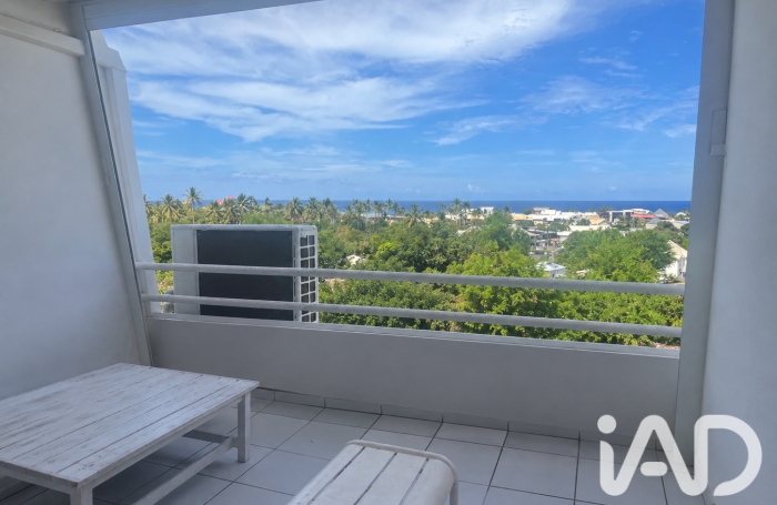 Vente Appartement 94m&sup2; 4 pièces Saint Gilles les Bains
