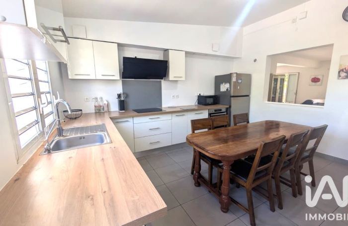 Location Maison 120m&sup2; 5 pièces Saint Gilles les Bains