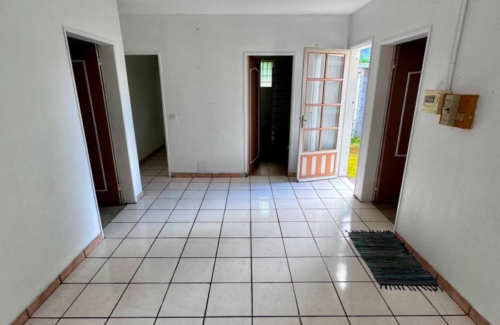 VILLA F4 DE 84M2 SUR TERRAIN DE 324m2  SUR PONT D'YVES