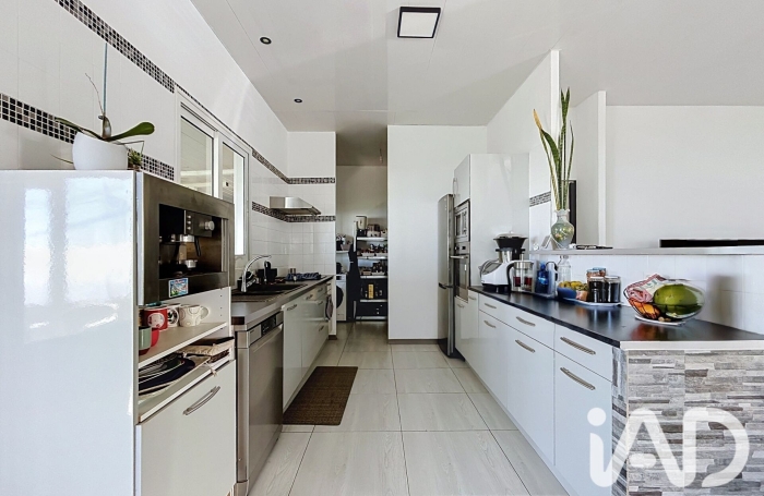 Vente Maison 223m&sup2; 8 pièces Saint Denis
