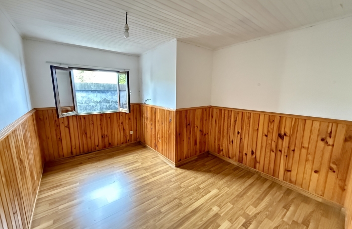 TAMPON 97430 - MAISON T3 - CADRE AGR&Eacute;ABLE - &Agrave; PROXIMIT&Eacute; DE TOUT - SECTEUR R&Eacute;SIDENTIEL