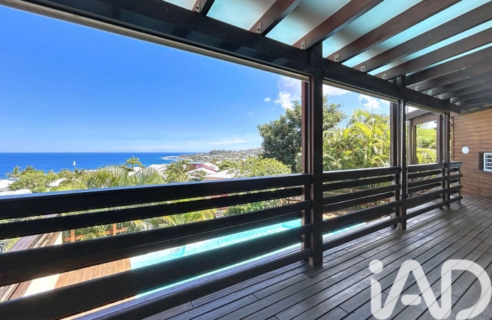 Vente Maison 148m&sup2; 5 pièces Saint Gilles les Bains