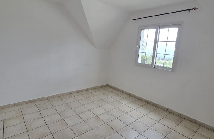 Location Appartement 80m&sup2; 4 pièces Le Tampon