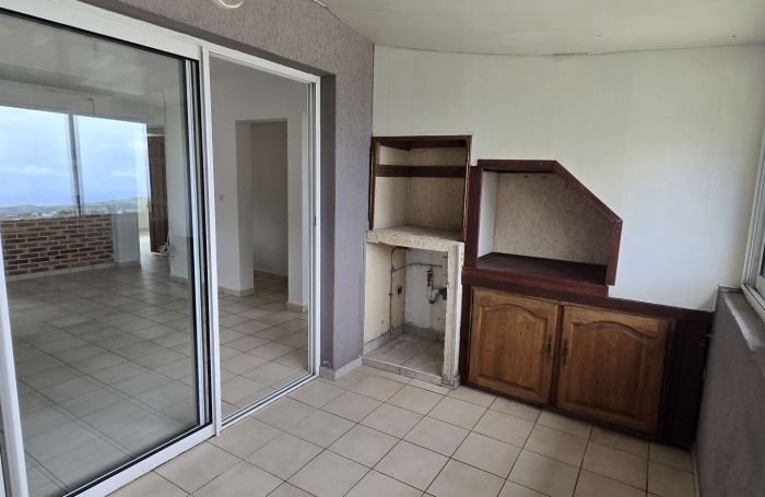 Location Appartement 80m&sup2; 4 pièces Le Tampon