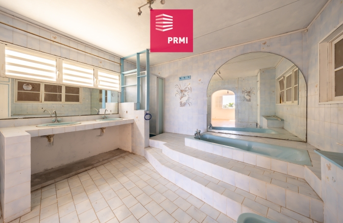Vente Maison 338m&sup2; 7 pi&egrave;ces La Montagne