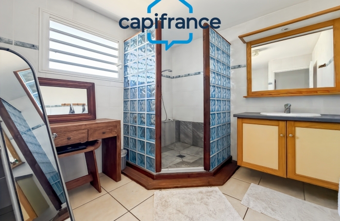 Location Maison 99m&sup2; 4 pièces Rivi&egrave;re Saint Louis