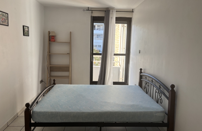 &Agrave; LOUER - BEL APPARTEMENT T2 MEUBL&Eacute;