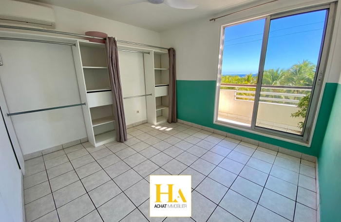 Vente Appartement 59m&sup2; 3 pi&egrave;ces Saint Gilles les Bains