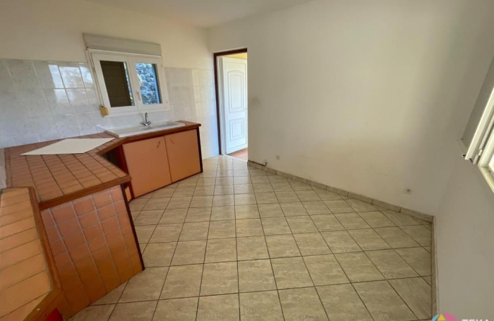 Vente Maison 98m&sup2; 4 pièces Saint Denis
