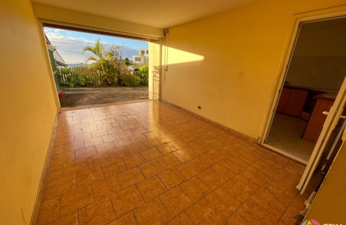 Vente Maison 98m&sup2; 4 pièces Saint Denis