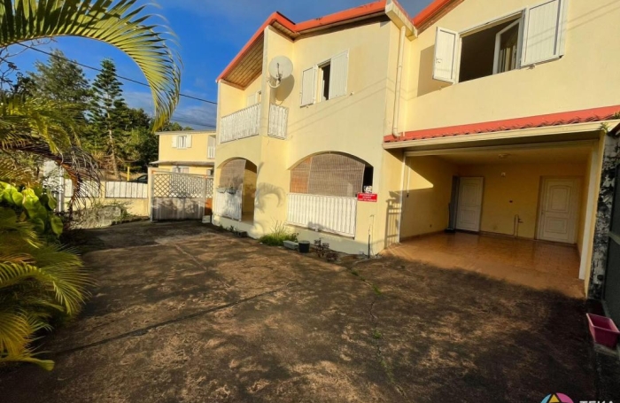 Vente Maison 98m&sup2; 4 pièces Saint Denis