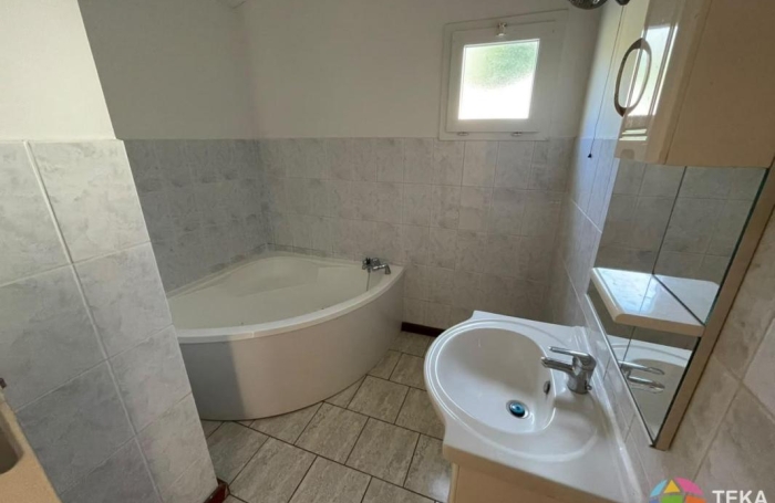 Vente Maison 98m&sup2; 4 pièces Saint Denis
