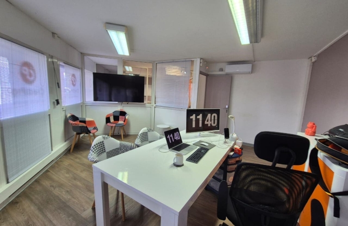 Local commercial/professionnel La Trinit&eacute;