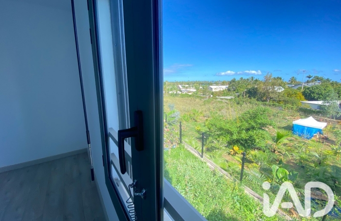 Vente Divers 91m&sup2; 4 pièces Etang-Sale
