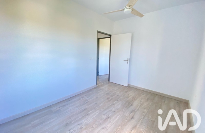 Vente Divers 91m&sup2; 4 pièces Etang-Sale