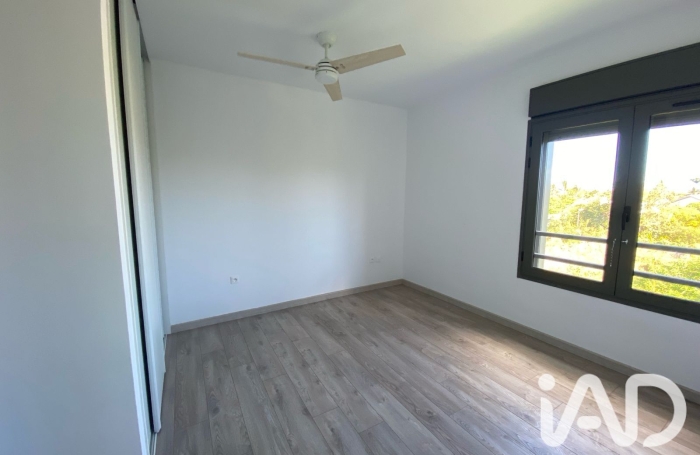 Vente Divers 91m&sup2; 4 pièces Etang-Sale