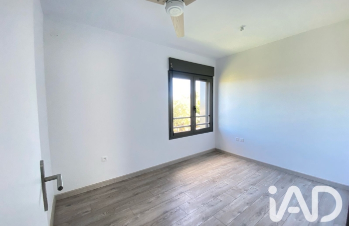 Vente Divers 91m&sup2; 4 pièces Etang-Sale