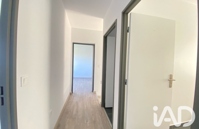 Vente Divers 91m&sup2; 4 pièces Etang-Sale