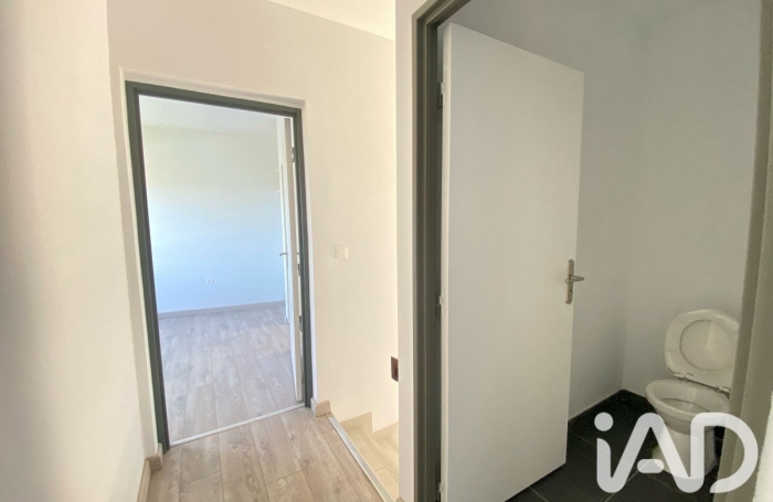 Vente Divers 91m&sup2; 4 pièces Etang-Sale