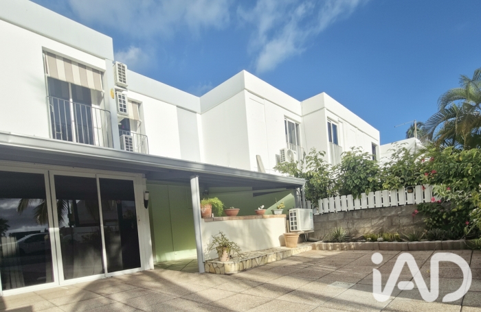 Vente Maison 107m&sup2; 5 pièces Etang-Sale