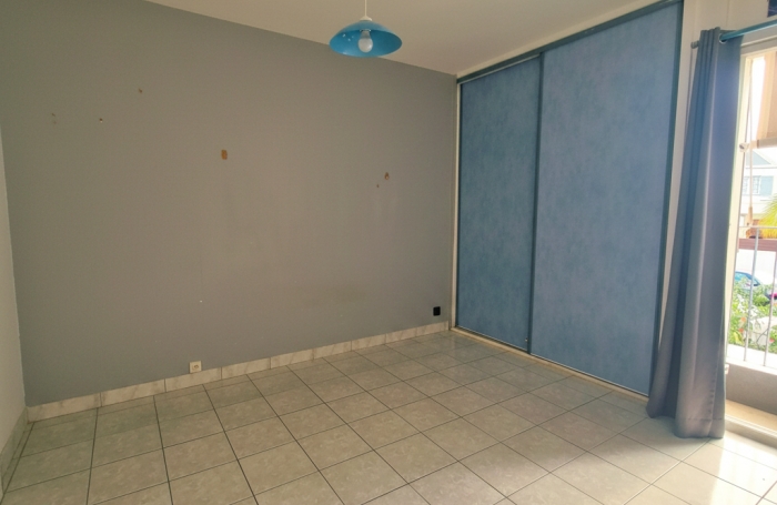 Vente Maison 107m&sup2; 5 pièces Etang-Sale