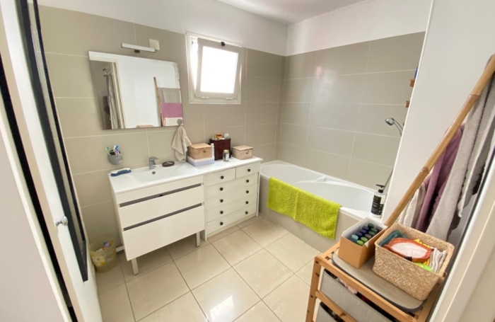 Vente Appartement 61m&sup2; 3 pièces La Possession