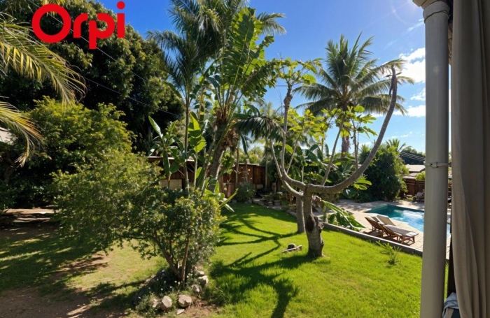 Vente Maison 217m&sup2; 5 pièces Saint Gilles Les Hauts