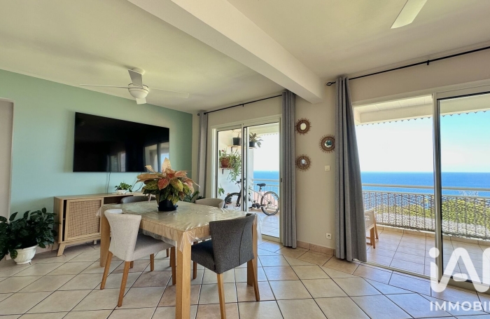Location Appartement 70m&sup2; 4 pièces Petite &icirc;le